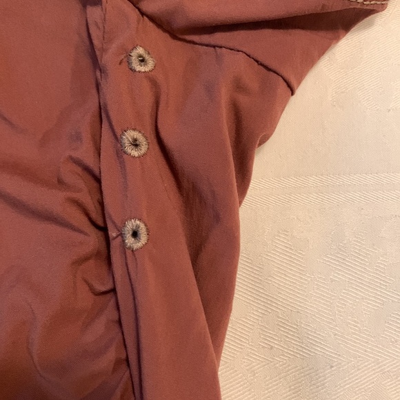 Mountain Hard Wear Women’s Short Sleeve Button Down Shirt Plum Color SZ 14 - Picture 3 of 12